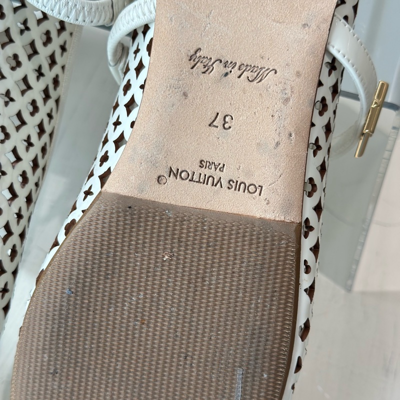 Louis Vuitton 白色箋空瑪莉珍鞋 ❤️🔥37號 37/盒子/防塵袋 LV-12