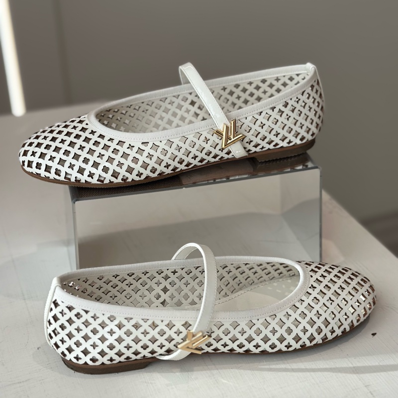 Louis Vuitton 白色箋空瑪莉珍鞋 ❤️🔥37號 37/盒子/防塵袋 LV-15