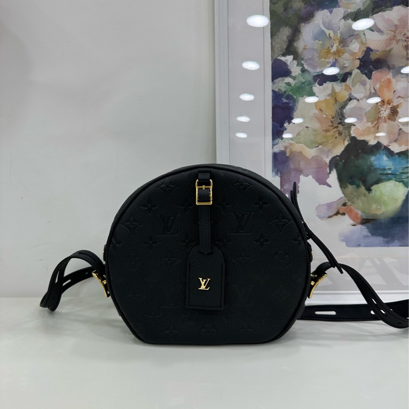 Louis Vuitton/路易威登黑色 軟圓餅 全皮印花 原始成色-1