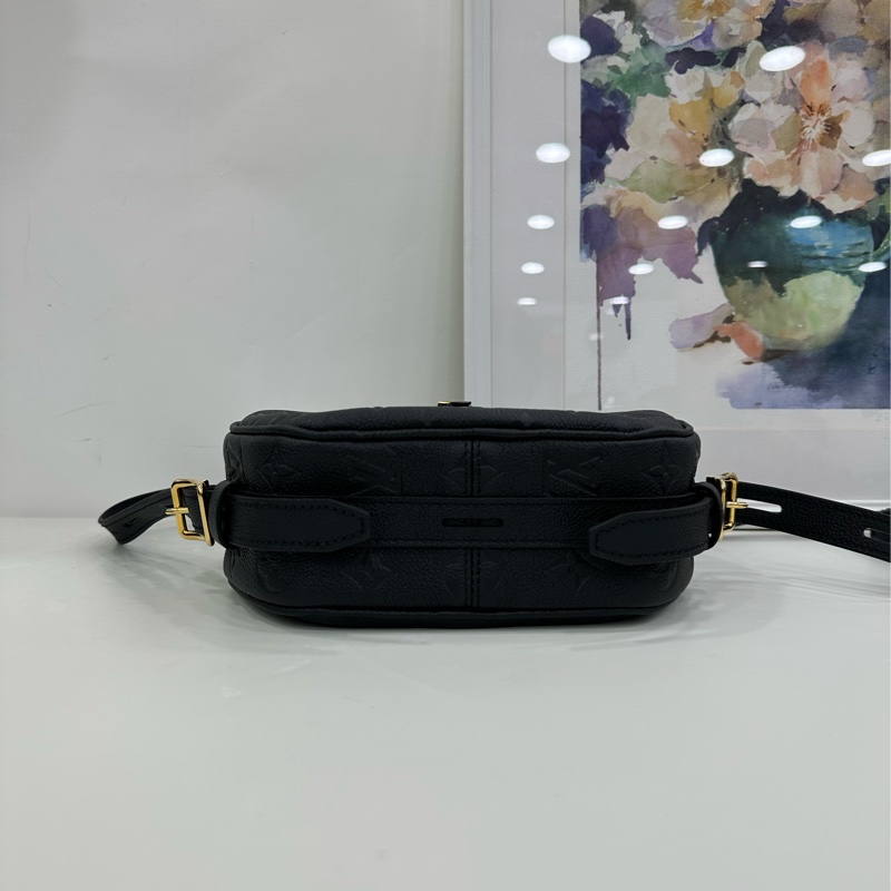 Louis Vuitton/路易威登黑色 軟圓餅 全皮印花 原始成色-5