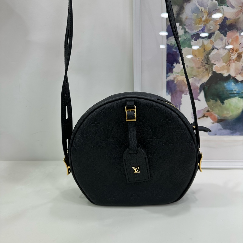 Louis Vuitton/路易威登黑色 軟圓餅 全皮印花 原始成色-6