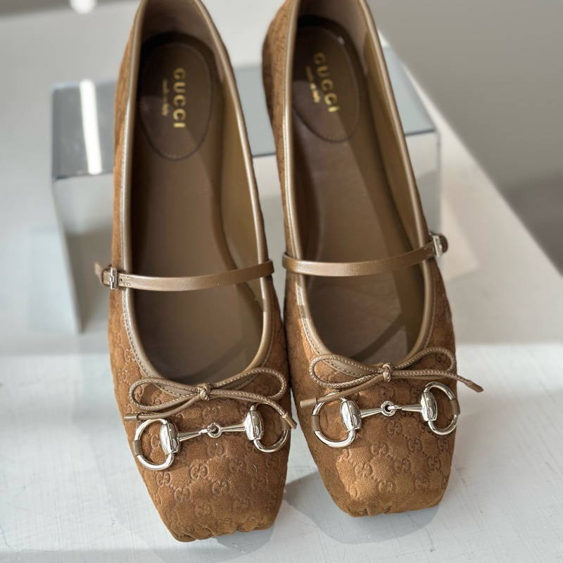 Gucci 壓紋logo棕色芭着舞鞋37.5號🩷超甜-0