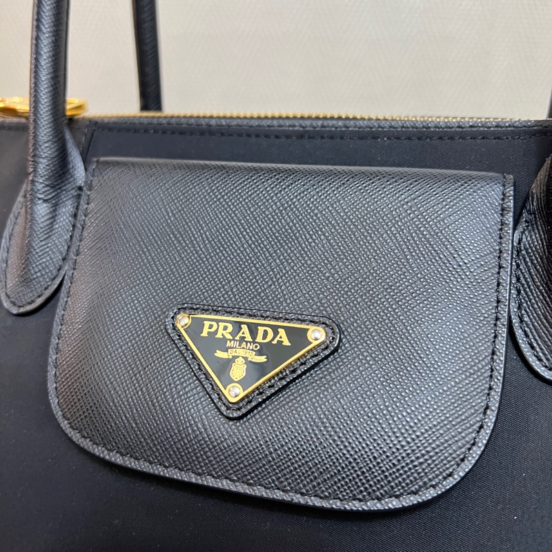 Prada 黑尼龍黑牛皮金釦手提斜背包-1