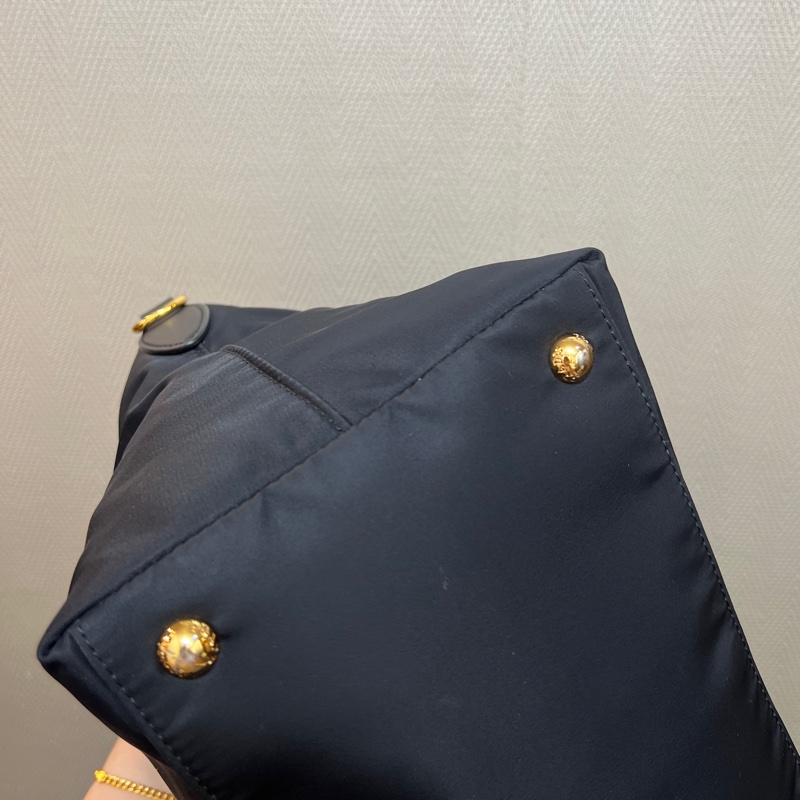 Prada 黑尼龍黑牛皮金釦手提斜背包-9