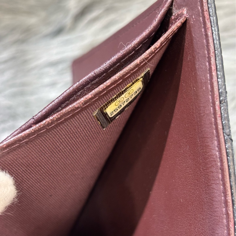 CHANEL A82288 AP0231 黑 荔枝皮 金釦 零錢包 COCO 三折 短夾 皮夾-43