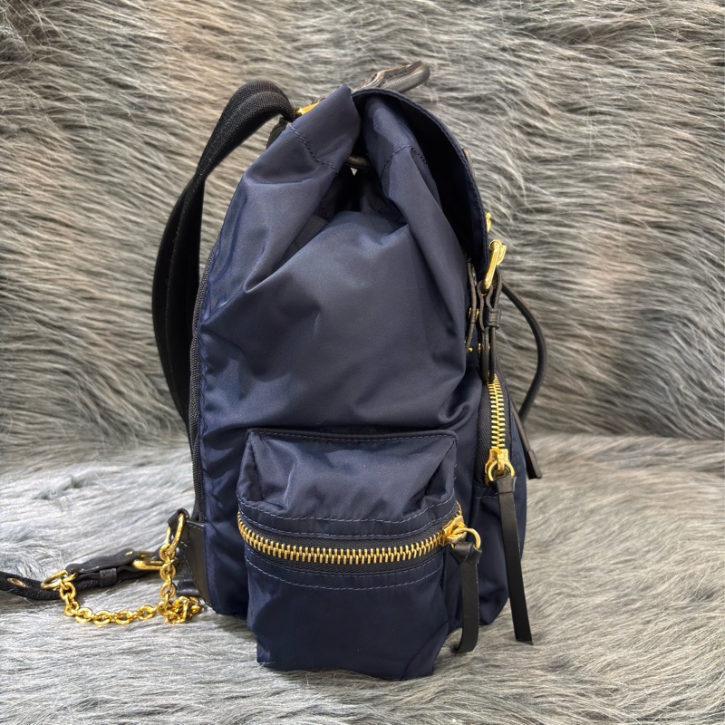 BURBERRY The Rucksack 4016624 深藍 尼龍 中 軍旅背包 雙肩包 肩背包 側背包 後背包-1