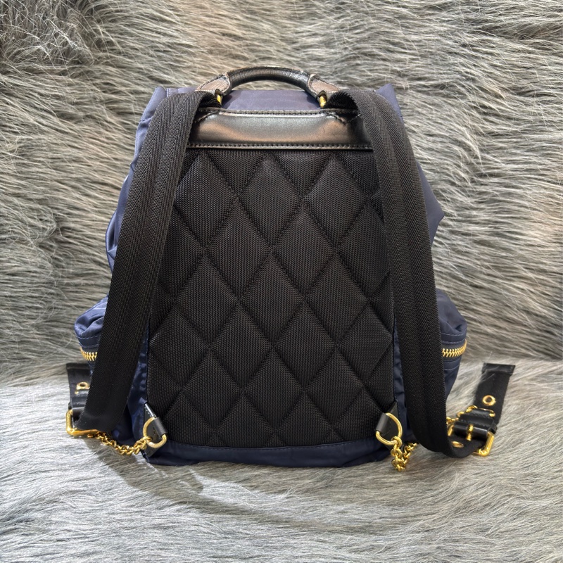 BURBERRY The Rucksack 4016624 深藍 尼龍 中 軍旅背包 雙肩包 肩背包 側背包 後背包-2