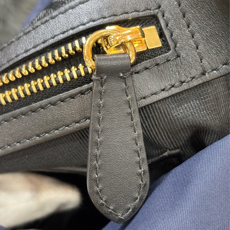 BURBERRY The Rucksack 4016624 深藍 尼龍 中 軍旅背包 雙肩包 肩背包 側背包 後背包-54