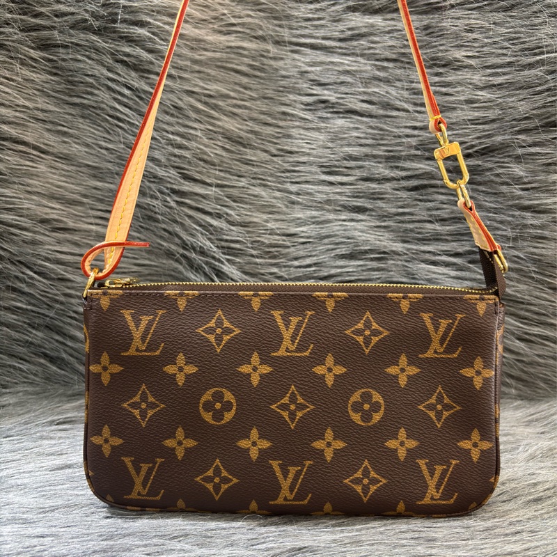 LV M82766 原花 金鍊 雙肩帶 肩背包 麻將包 三合一 鏈包 手拿包 腋下包-1