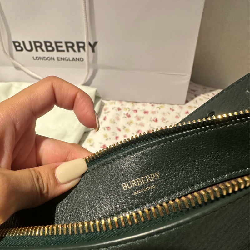 Burberry Knight 騎士包全新原價$89000-12