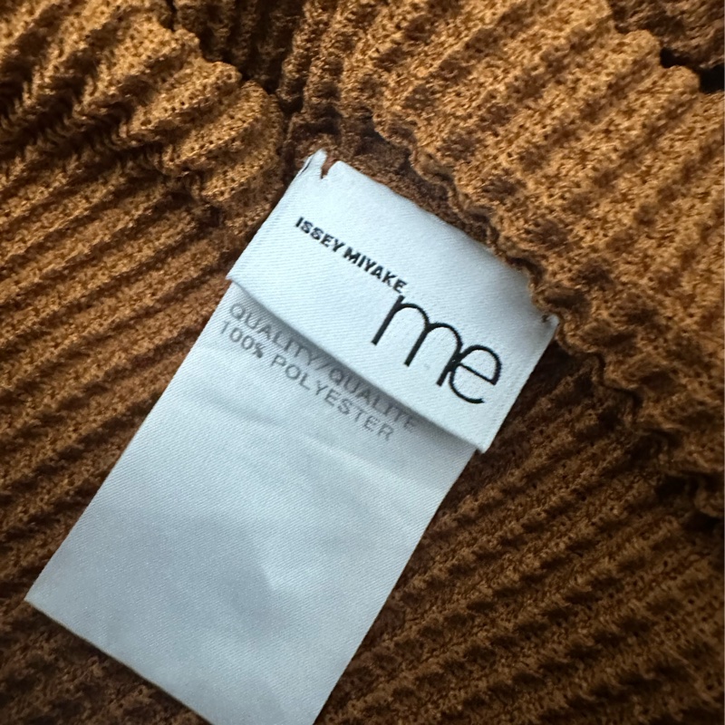 Issey Miyake me 高領長袖上衣(可剪成短袖 二穿)-2