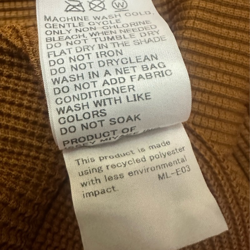 Issey Miyake me 高領長袖上衣(可剪成短袖 二穿)-9