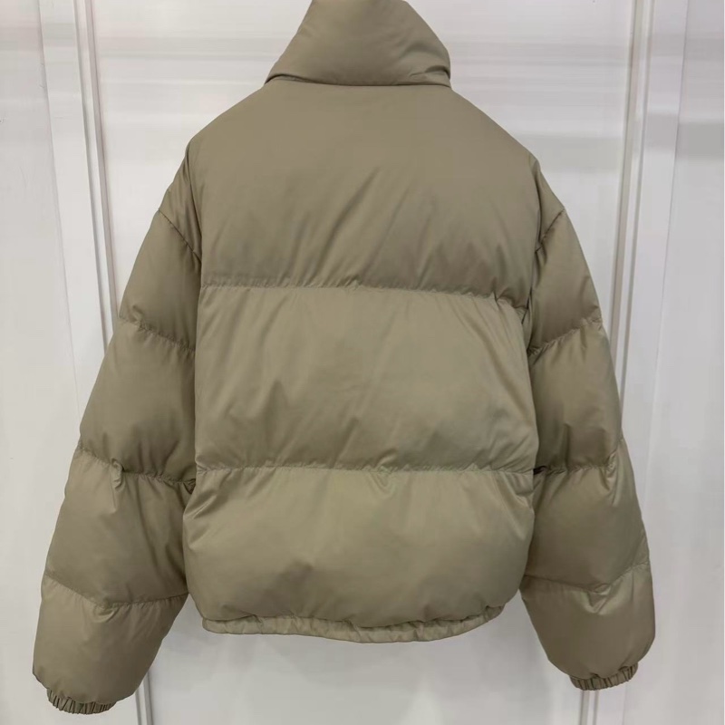 促銷品 MIU MIU 機能性緞面羽絨外套 沙色 #38 40 碼-1