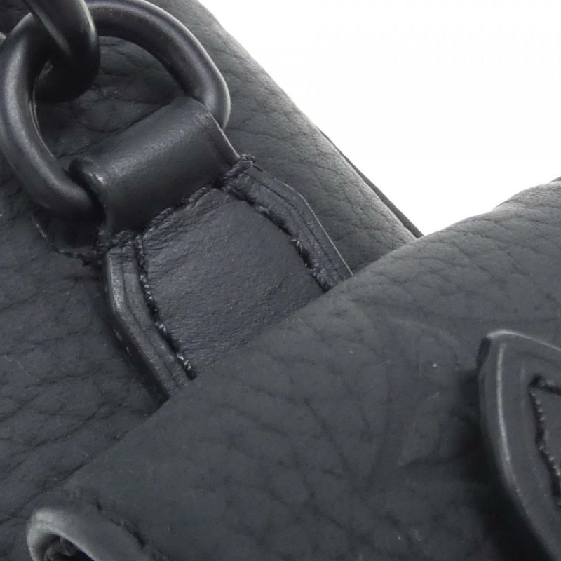 Louis Vuitton Taurillon Monogram Nano Christopher 單肩包 M83164-4