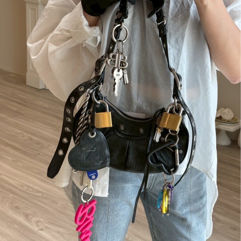 Balenciaga 黑色le cagole❤️🔥收租包!收錢收到手軟-2