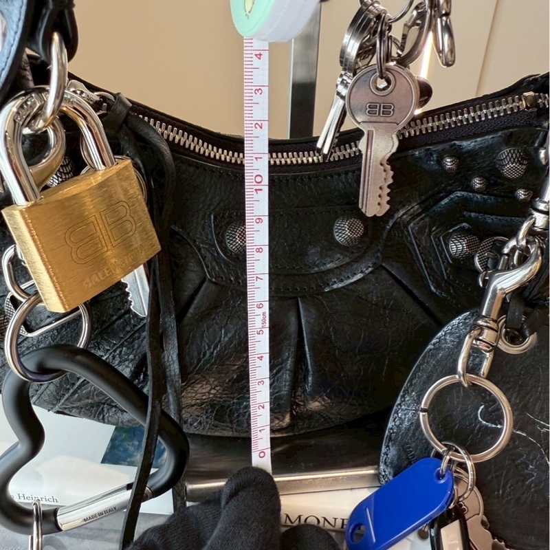 Balenciaga 黑色le cagole❤️🔥收租包!收錢收到手軟-5