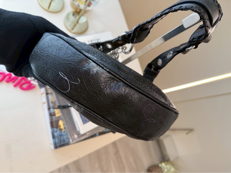 Balenciaga 黑色le cagole❤️🔥收租包!收錢收到手軟-17
