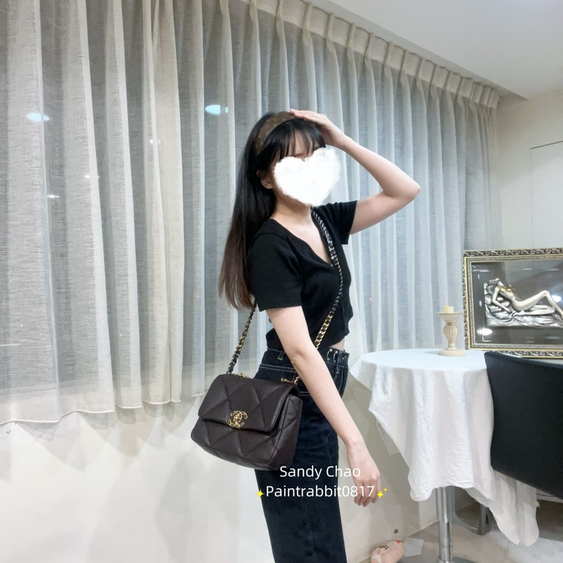 ෆ Chanel 19 Bag 巧克力棕🍫🈶購證 芯片款❤️-0