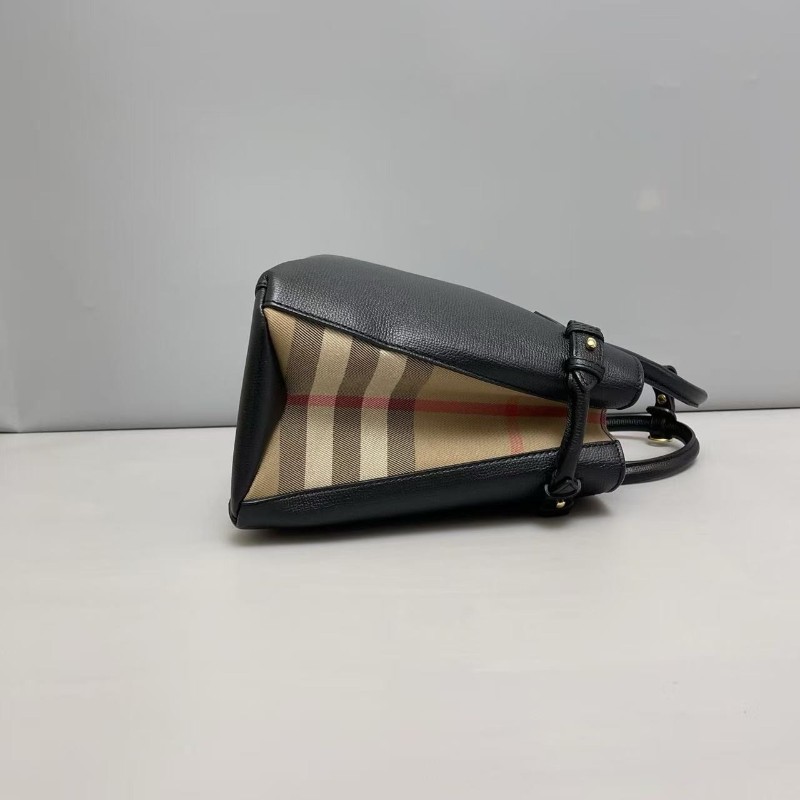 Burberry 黑色牛皮格紋中號班納包 手提包 肩背包-3
