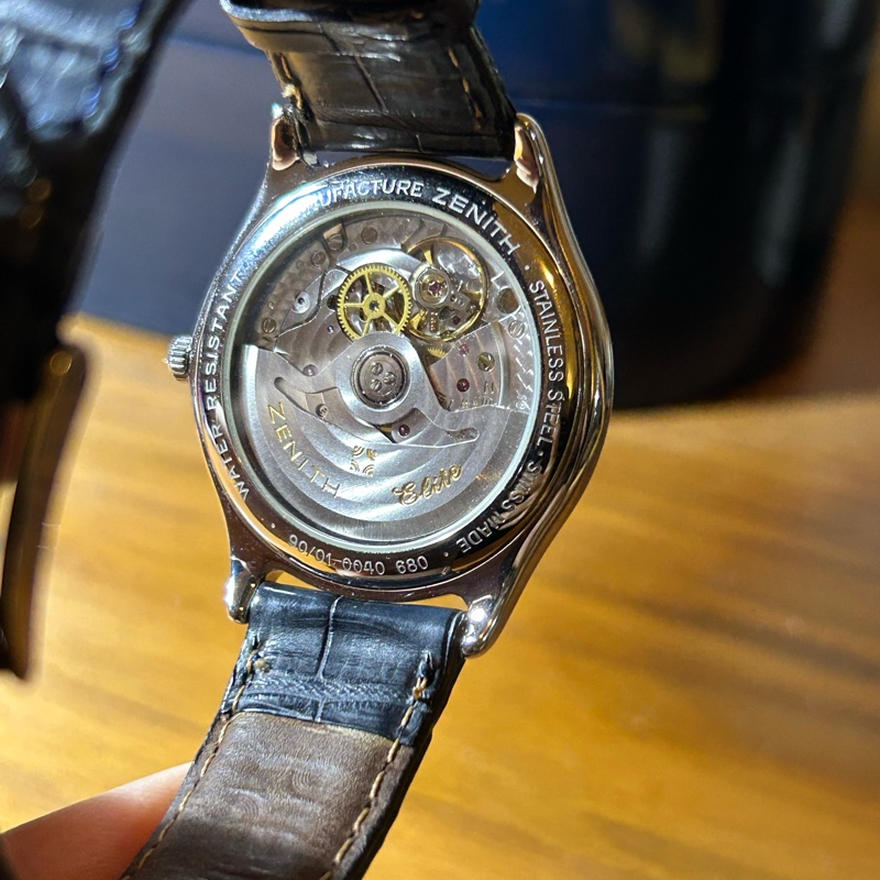 ZENITH Elite 小秒針 背透 深藍色唱片紋面盤 自動上鍊機械錶-1