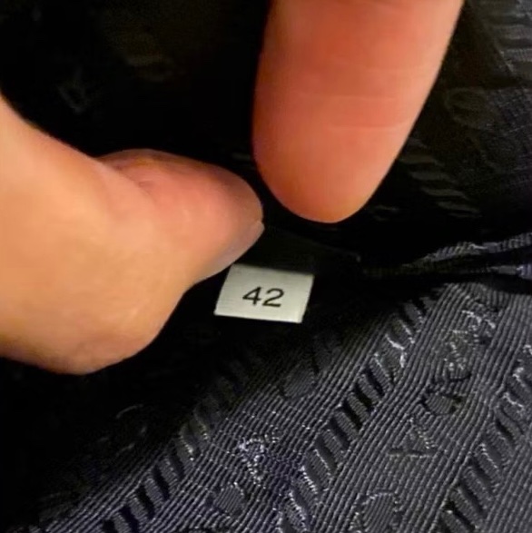 PRADA 2TT098 側背包 斜背包 掛包 頸帶包-4