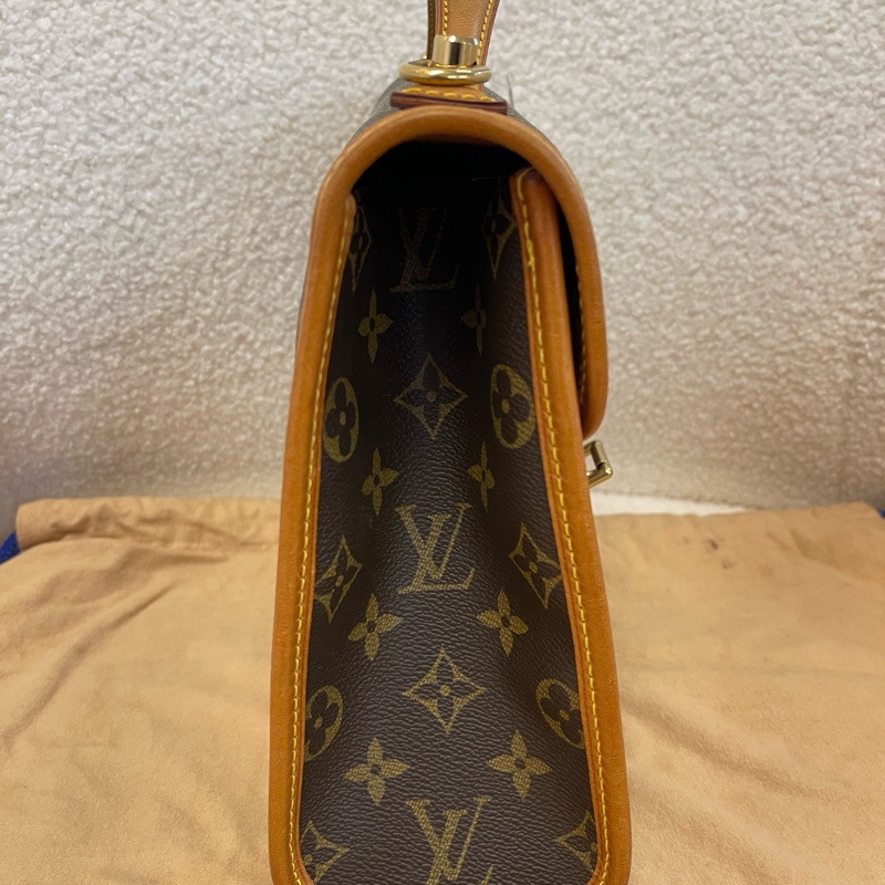 LV中古老花小號郵差包ivy公文包 好成色全原正品!-8