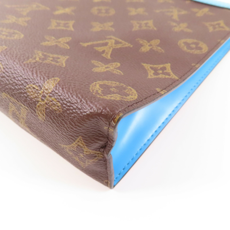 LOUIS VUITTON Monogram Pochette Voyage MM金扣手拿包-10