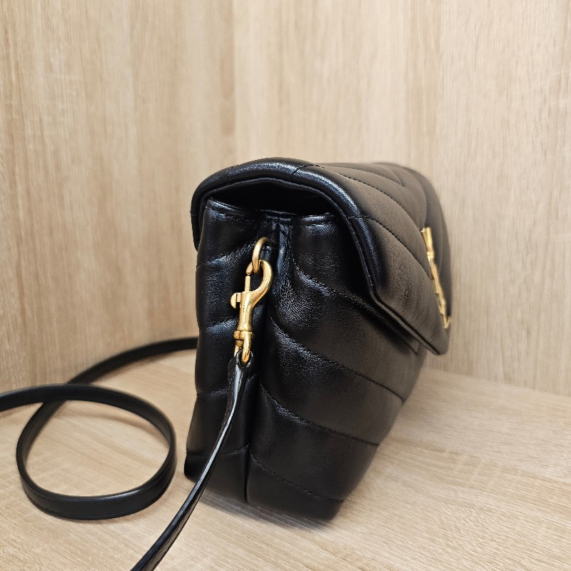 [熱門好物推推🥰] YSL 黑金釦LouLouToy斜背包-1