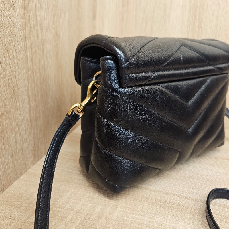 [熱門好物推推🥰] YSL 黑金釦LouLouToy斜背包-4