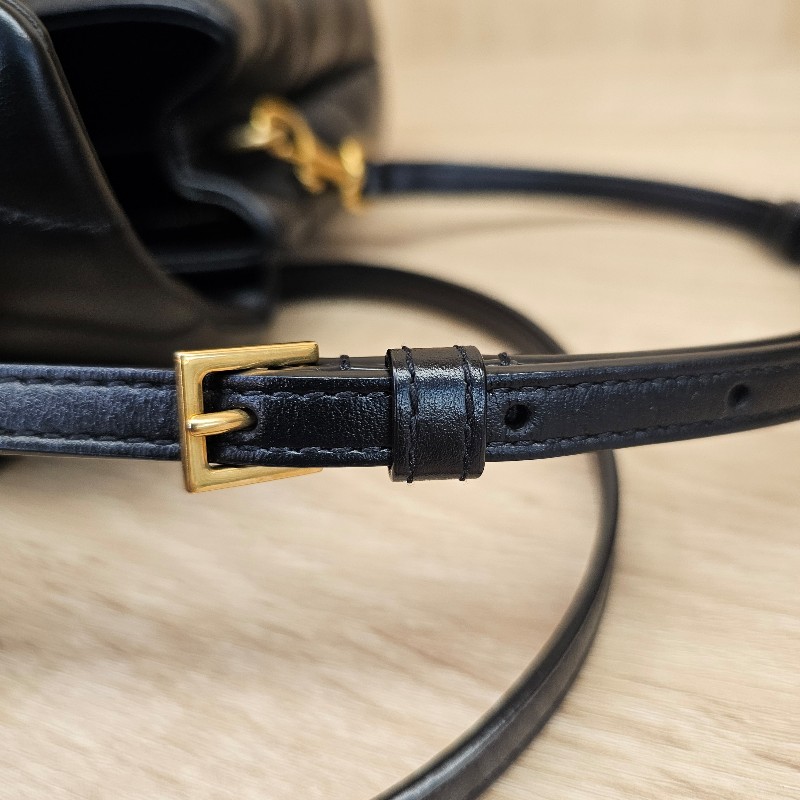 [熱門好物推推🥰] YSL 黑金釦LouLouToy斜背包-17