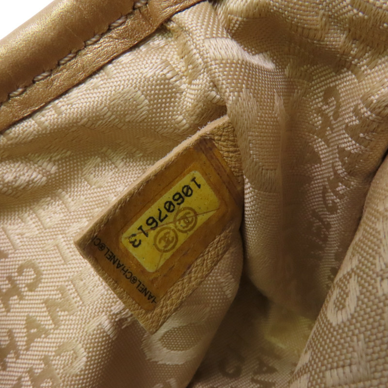 CHANEL 牛皮皮革Belt Bag銀扣腰包-6