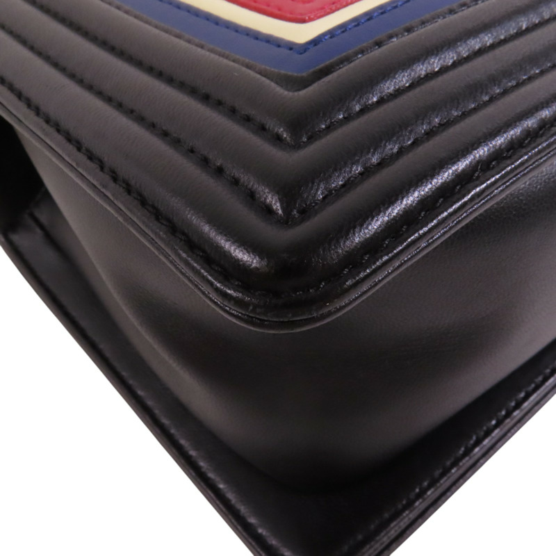 CHANEL 牛皮皮革Boy Chanel 25銀扣鏈帶肩背袋-12