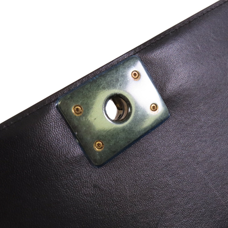 CHANEL 牛皮皮革Boy Chanel 25銀扣鏈帶肩背袋-14