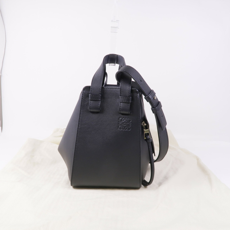 LOEWE 牛皮皮革Hammock Small銀扣手挽肩背兩用袋-15