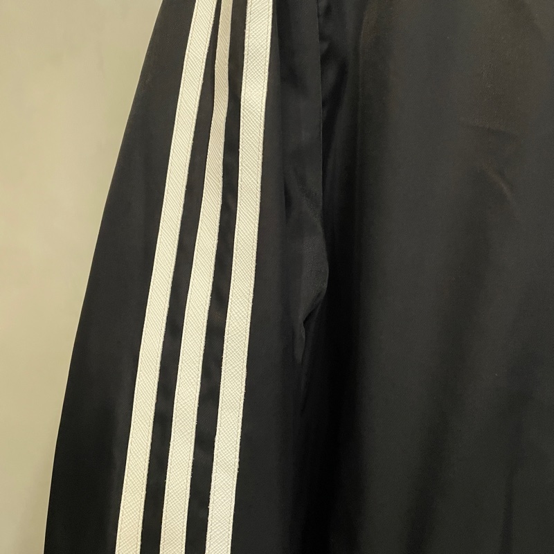 Prada x Adidas 聯名 長版鋪棉外套-1