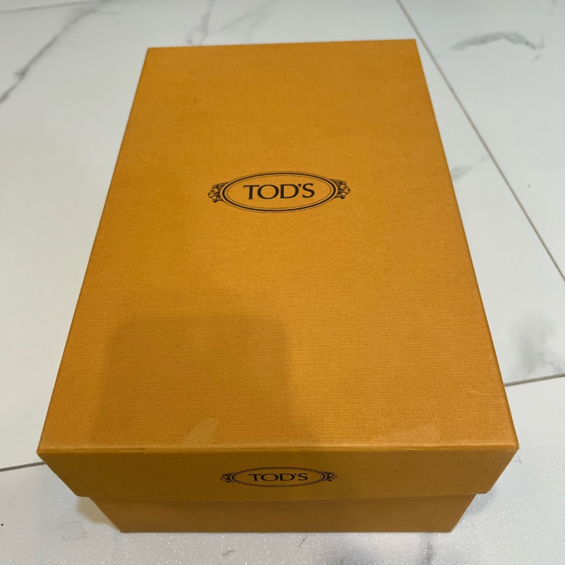 TOD’S杏色樂福鞋-14