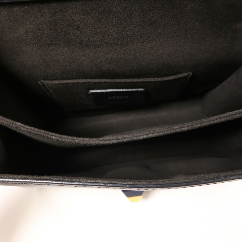 FENDI 牛皮皮革Chain Shoulder銀扣鏈帶肩背袋-4