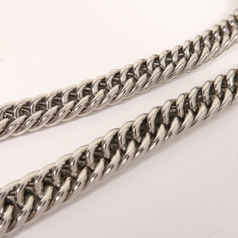 FENDI 牛皮皮革Chain Shoulder銀扣鏈帶肩背袋-15