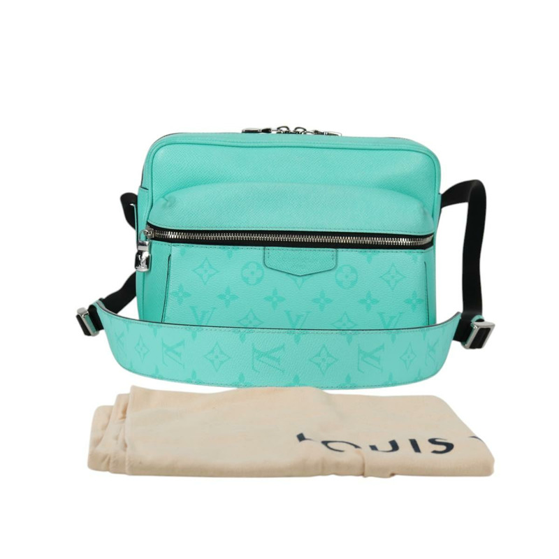 【日本直送】路易威登 Taiga Lama Monogram 戶外信差包 PM M30241 LV 正品 135269-11