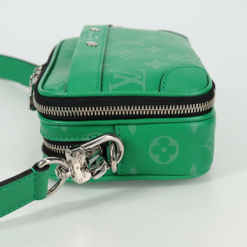 【日本直送】路易威登 Taiga Lama Alpha 可穿戴錢包 NV 包 M30997 LV 正品 135292M-2