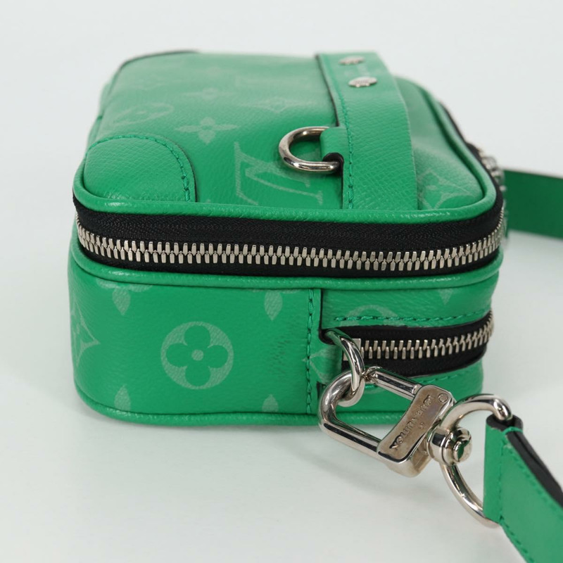 【日本直送】路易威登 Taiga Lama Alpha 可穿戴錢包 NV 包 M30997 LV 正品 135292M-3