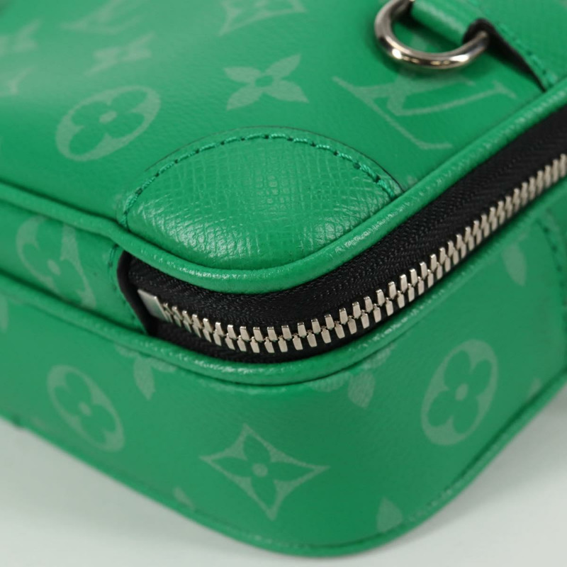 【日本直送】路易威登 Taiga Lama Alpha 可穿戴錢包 NV 包 M30997 LV 正品 135292M-14