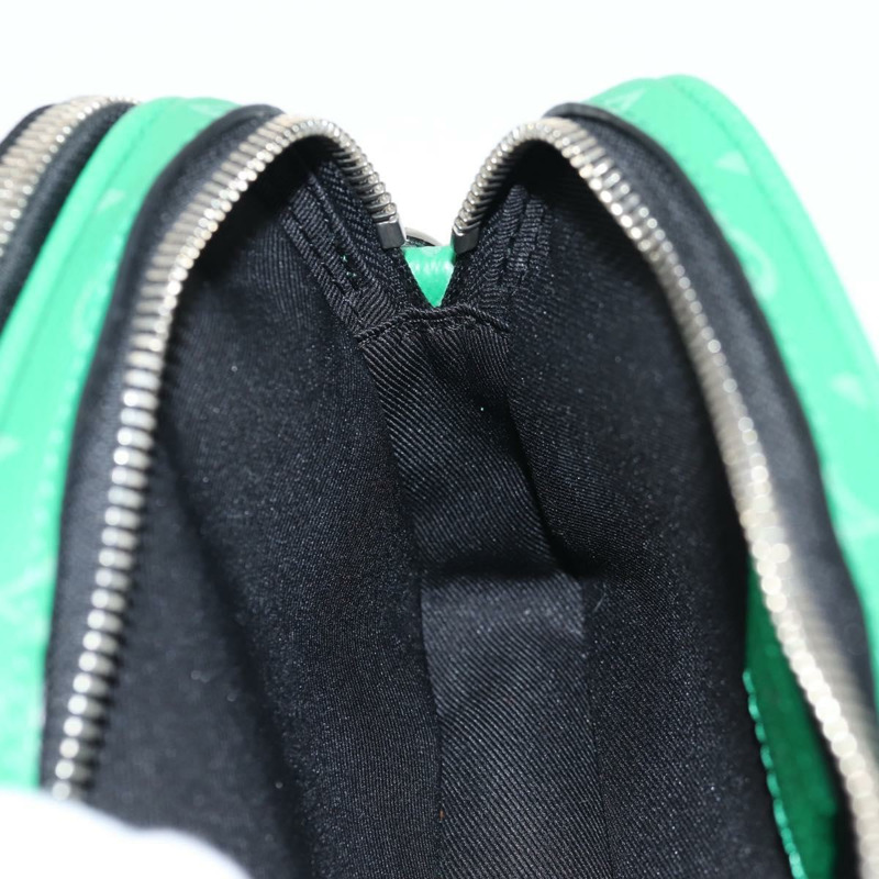 【日本直送】路易威登 Taiga Lama Alpha 可穿戴錢包 NV 包 M30997 LV 正品 135292M-21