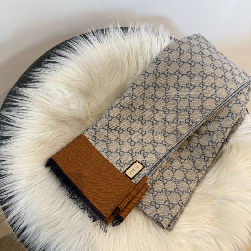 全新 GUCCI GG Denim系列 牛仔藍/米色 雙面圍巾-0