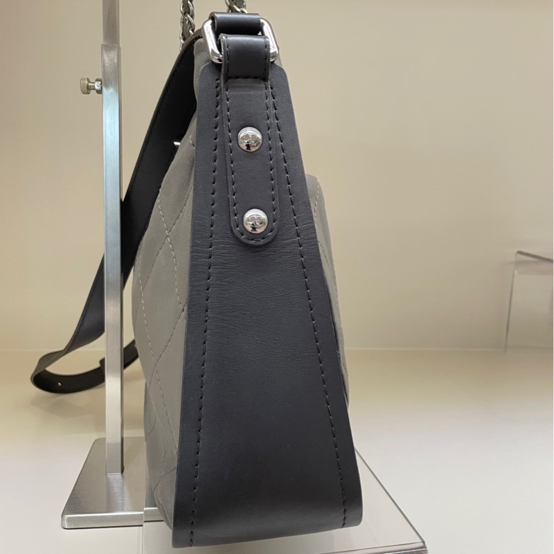 CHANEL 灰綠色拼皮外縫托特包 15開-2