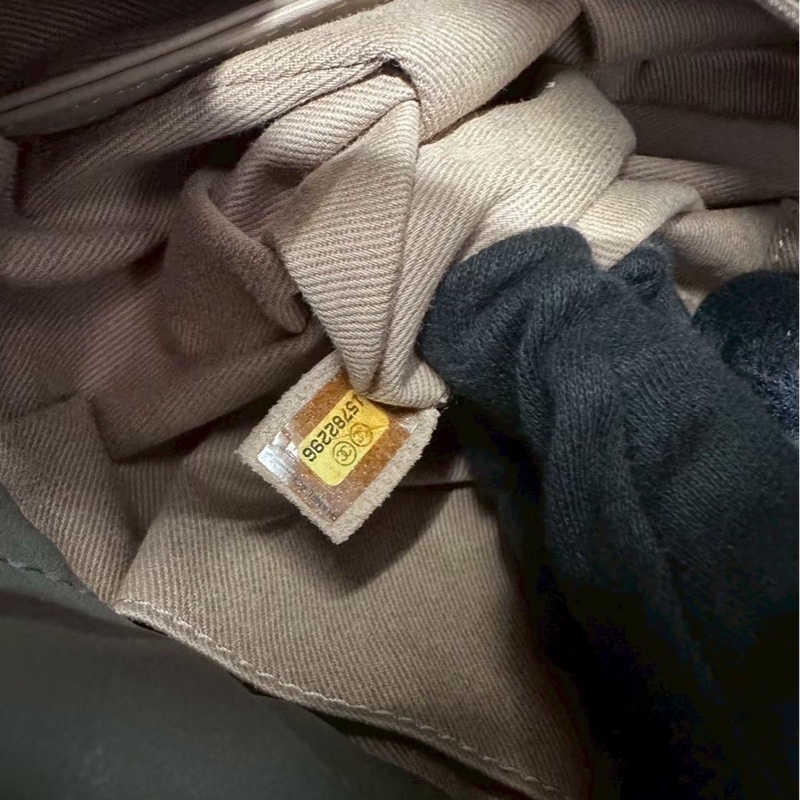 CHANEL 灰綠色拼皮外縫托特包 15開-12