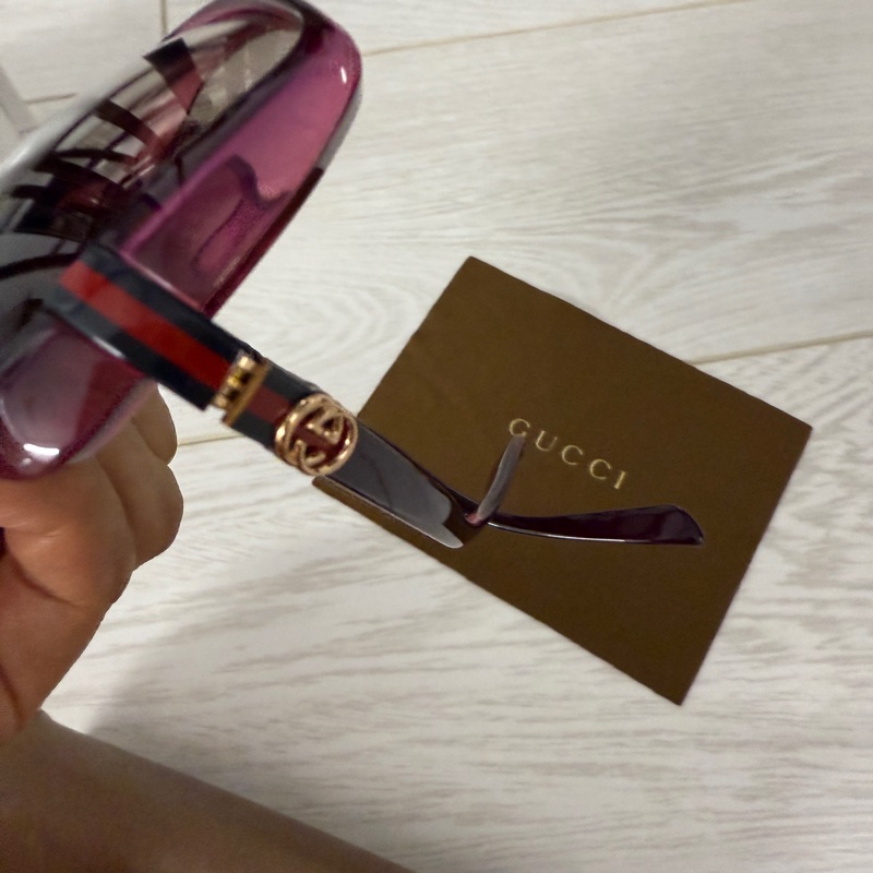 Gucci 經典條紋Logo太陽眼鏡大框漸層黑褐色-8