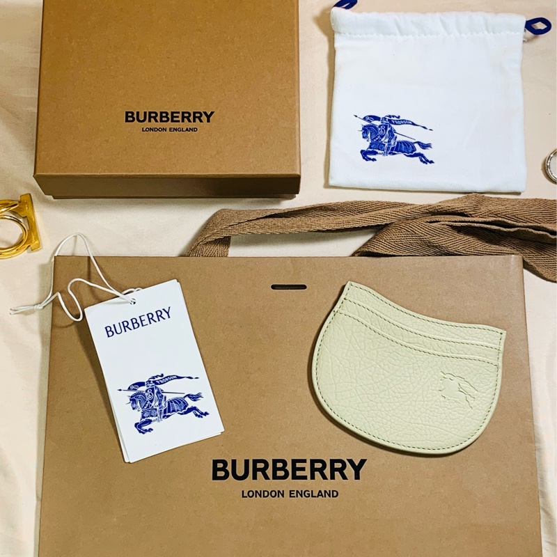 🎁全新盒裝 Burberry 巴寶莉2024新款 戰馬馬鞍奶灰名片夾 卡夾-0