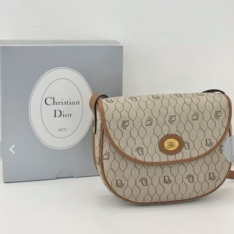 Christian DIOR vintage米色蜂巢小圓金釦馬鞍包