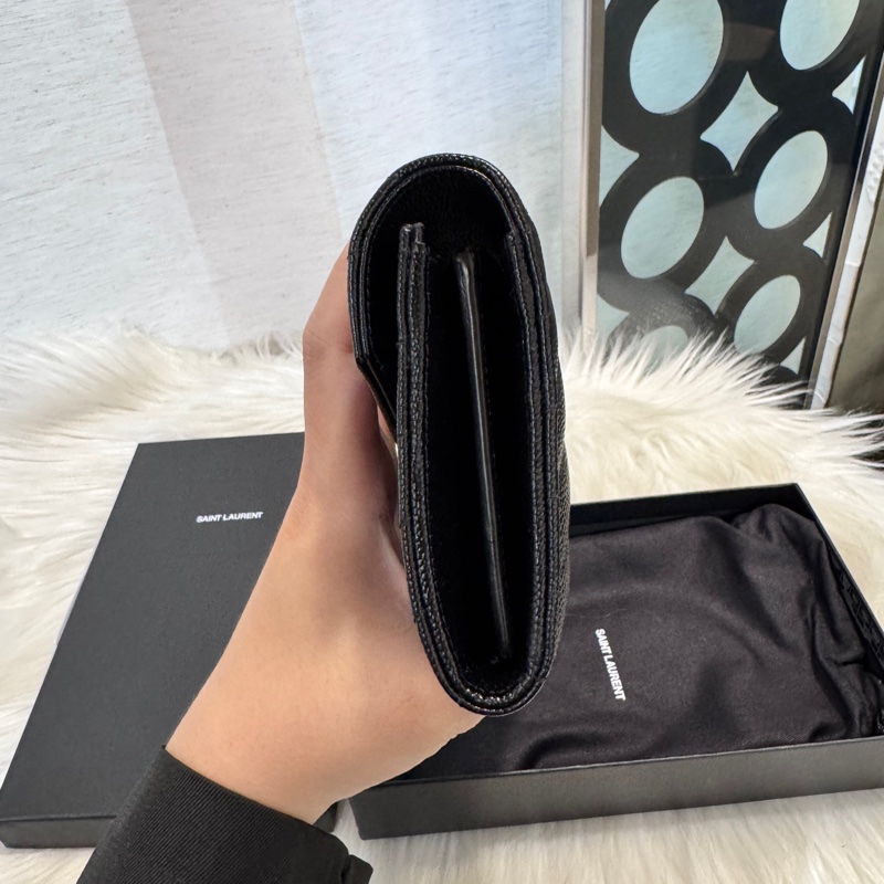 YSL 黑金魚子醬信封長夾 全新閒置-2